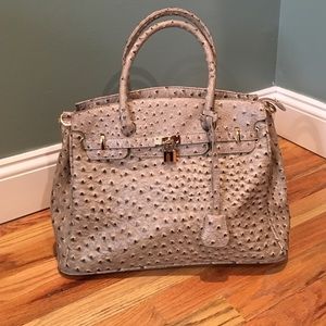 Super cute grey textured tote